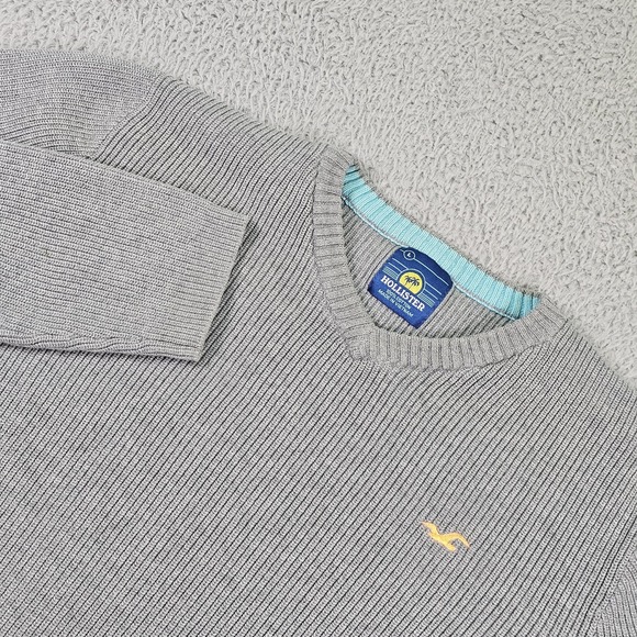 Hollister Other - Hollister Sweater Mens Large Gray Cotton V‎ Neck Knit Pullover Embroidered Y2K